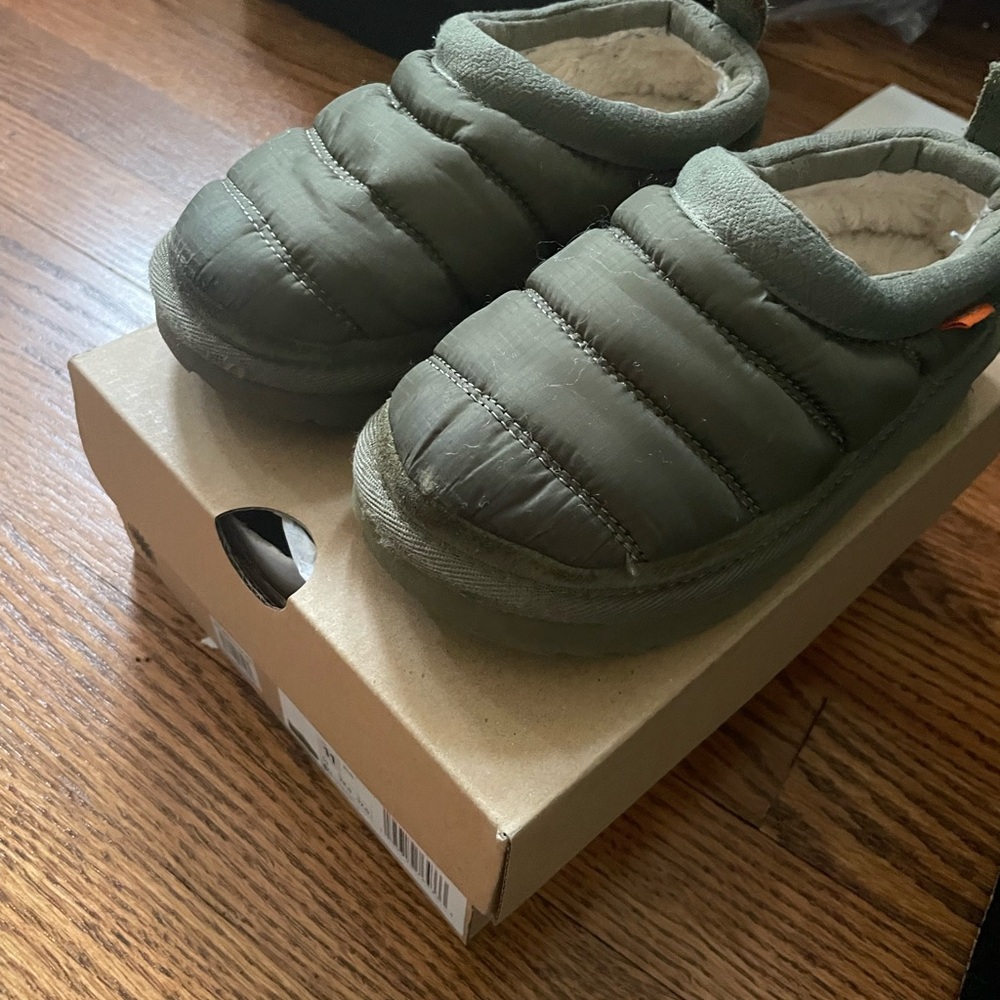 Kids Green Puffer Shoes